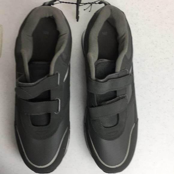 Shoes | Nwt Mens Grey White All Man 